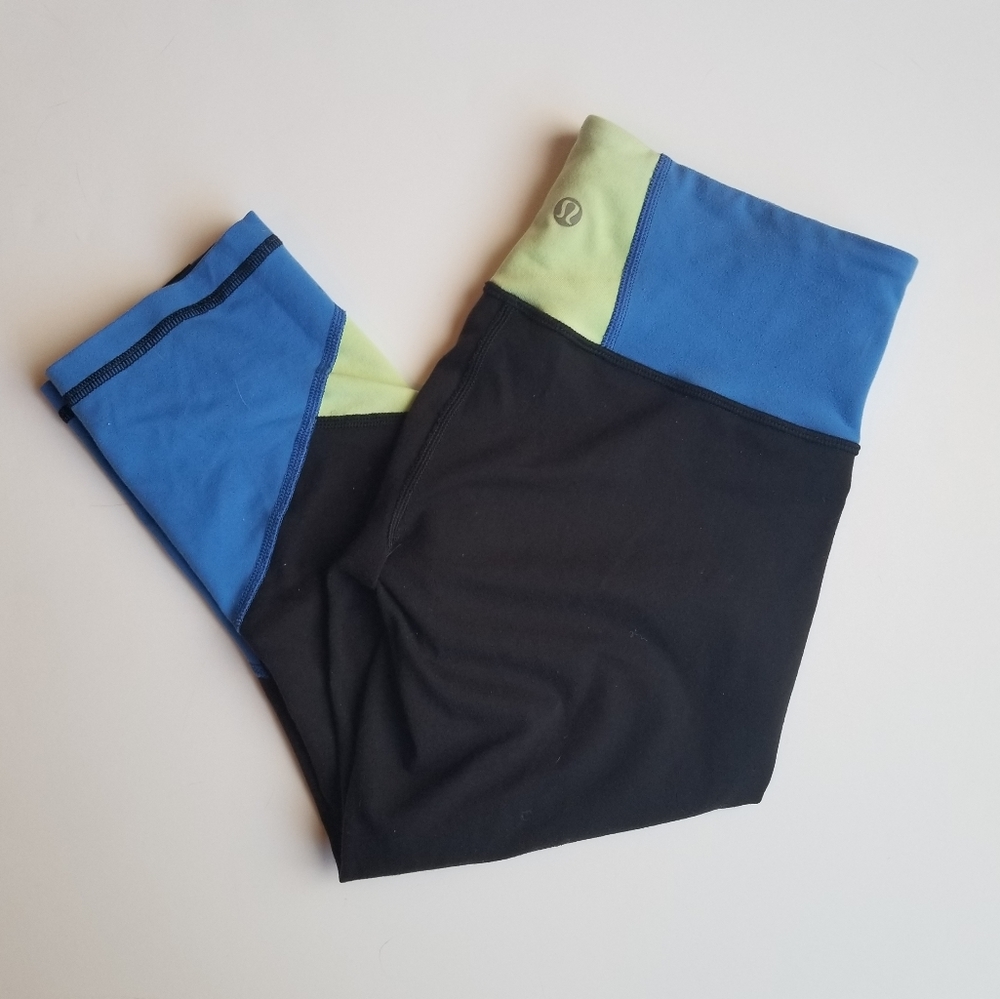 Lululemon Black Blue Green Crop Capri Leggings 6